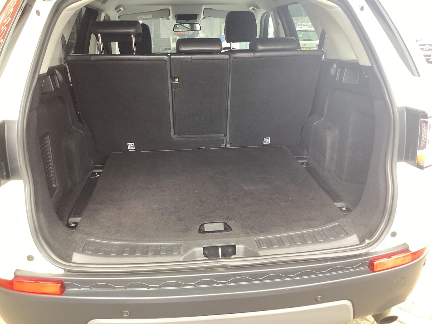 Used Land Rover Discovery Sport 2017 for sale - 76031512: Photo 11