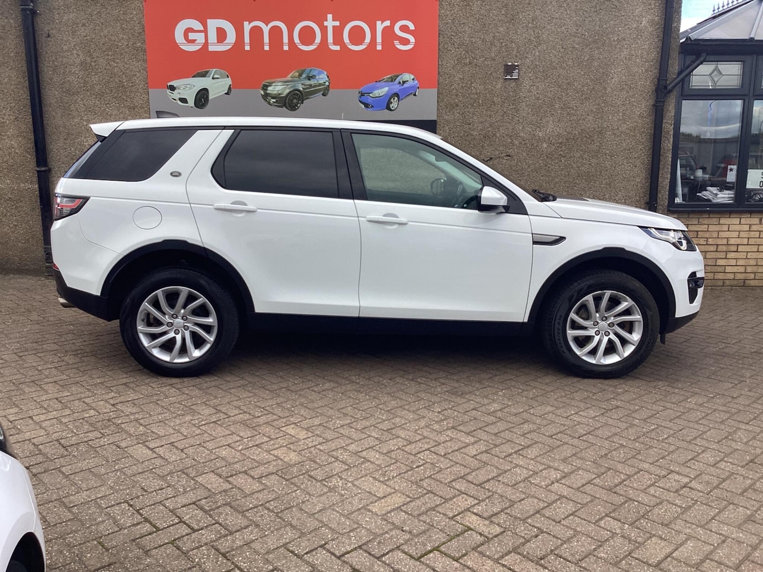 Used Land Rover Discovery Sport 2017 for sale - 76031512: Photo 6