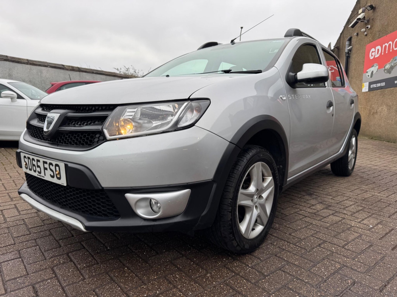 Used Dacia Sandero Stepway 2015 for sale - 77067098: Photo 10