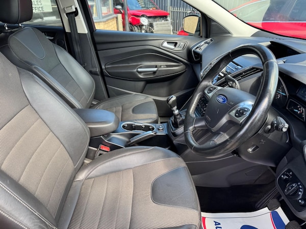 Used Ford Kuga 2015 for sale - 75459088: Photo 26