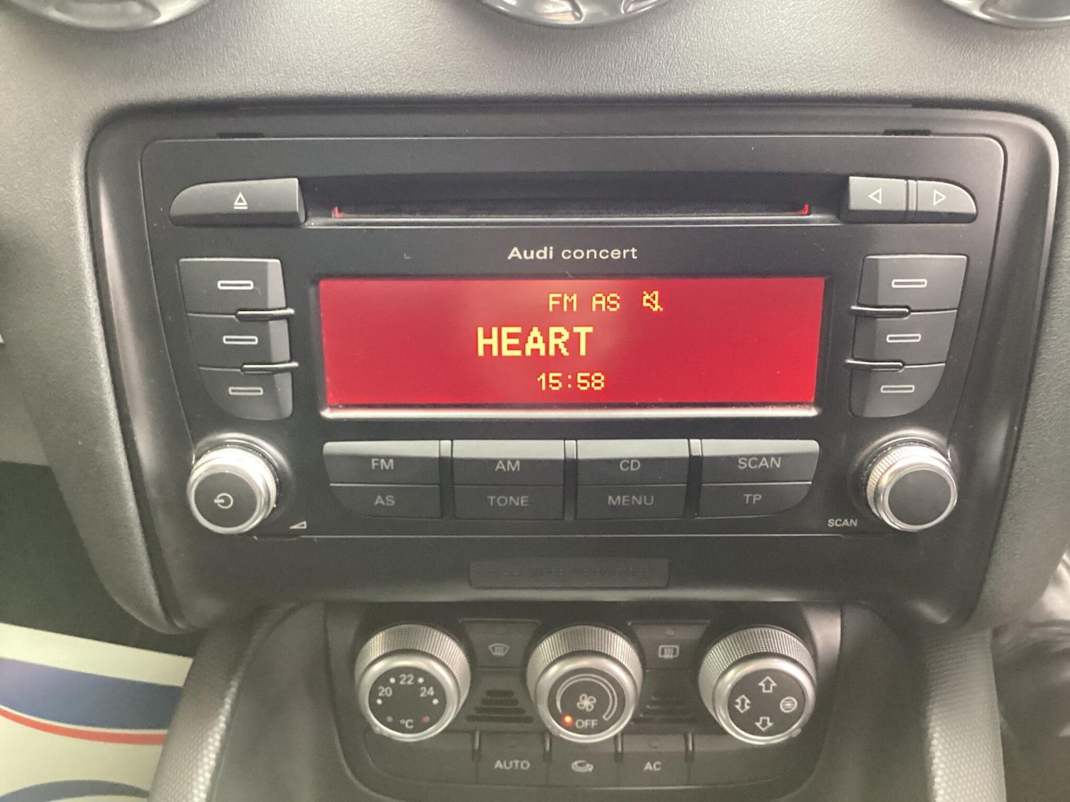 Used Audi TT 2011 for sale - 76433106: Photo 18