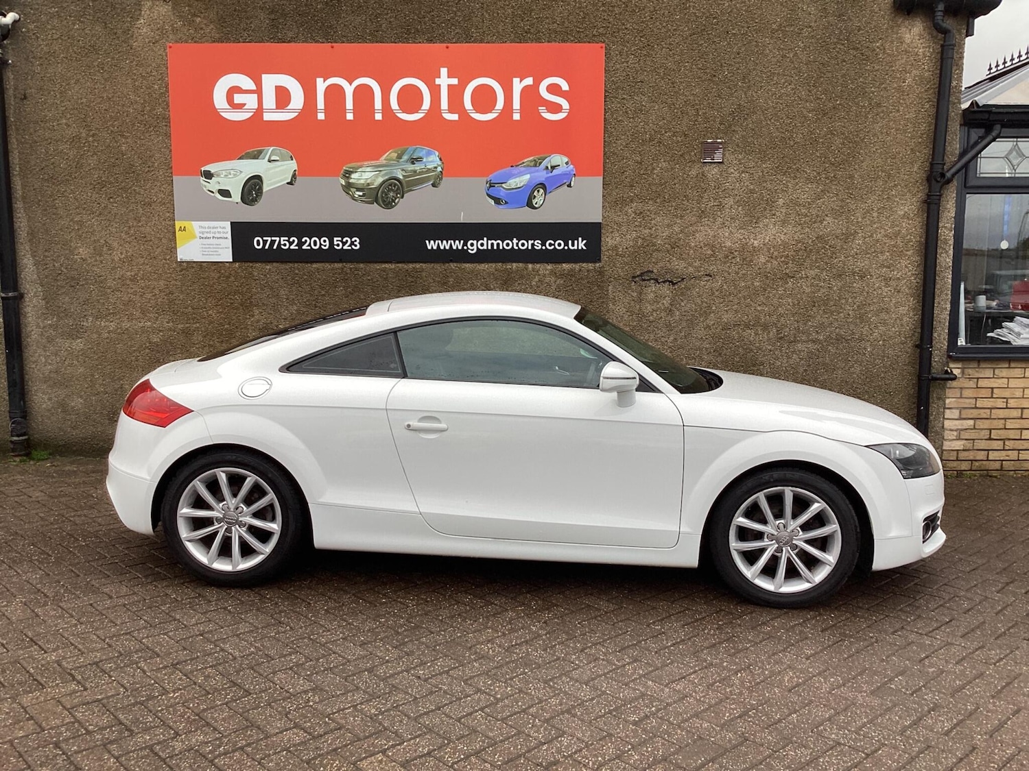 Used Audi TT 2011 for sale - 76433106: Photo 5