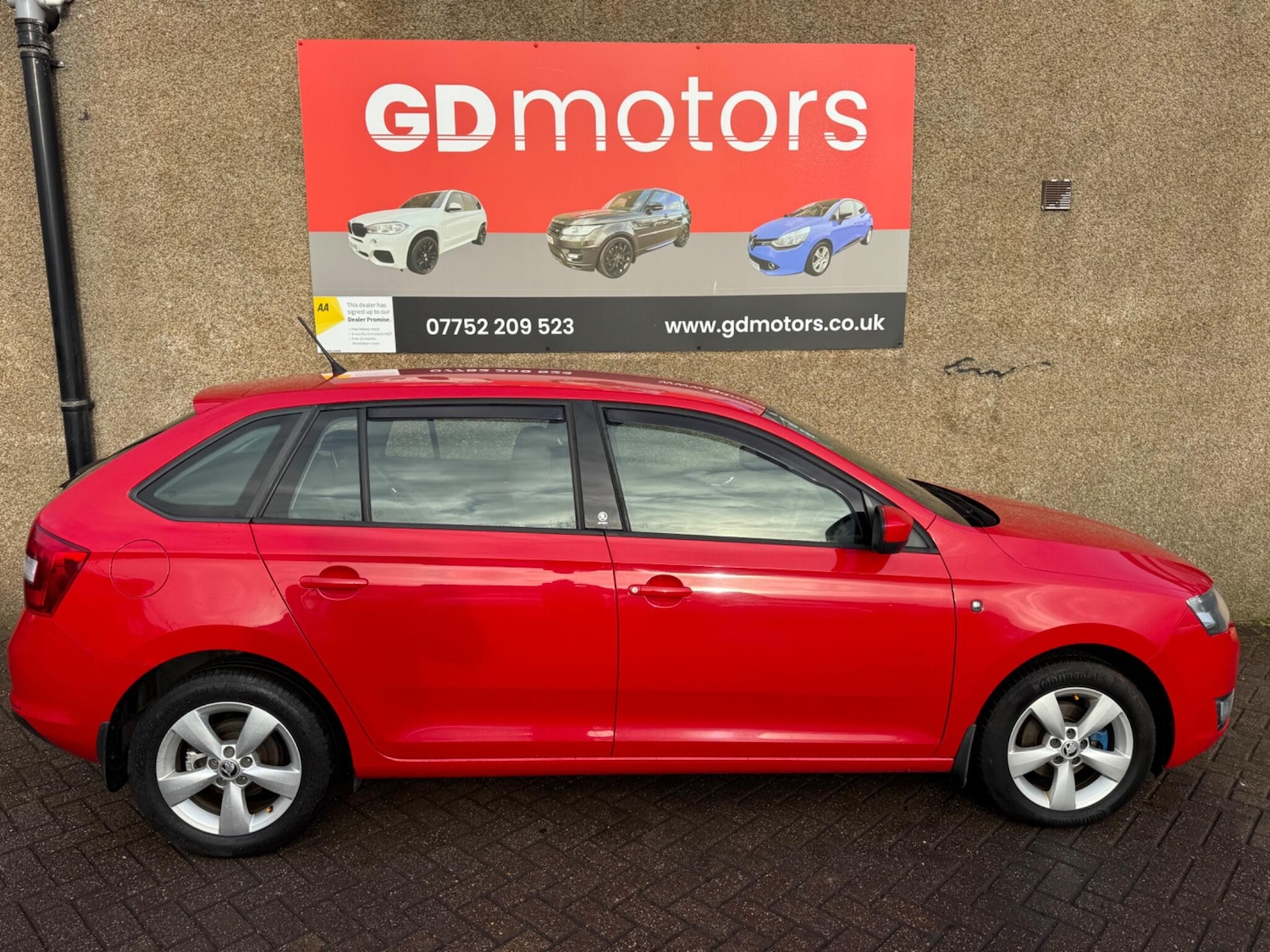 Used Skoda Rapid Spaceback 2014 for sale - 76190065: Photo 3