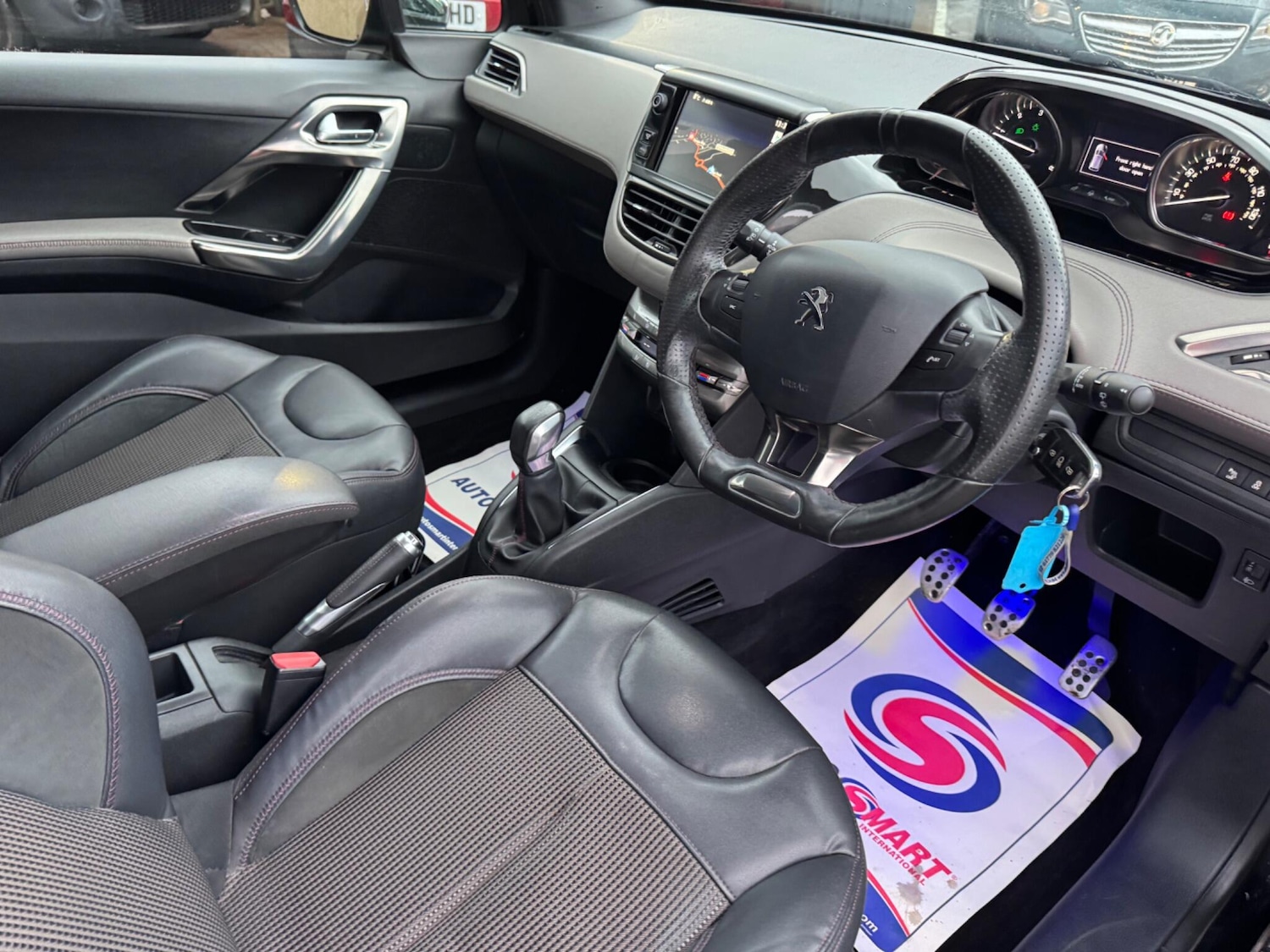 Used Peugeot 208 2014 for sale - 77029789: Photo 16