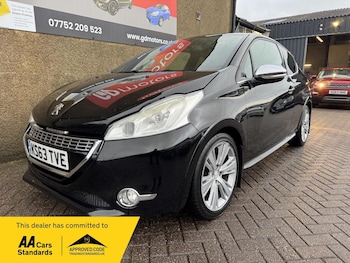 Used Peugeot 208 2014 for sale - 77029789: Photo
