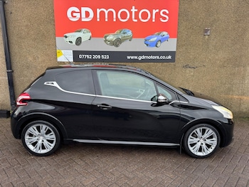 Used Peugeot 208 2014 for sale - 77029789: Photo