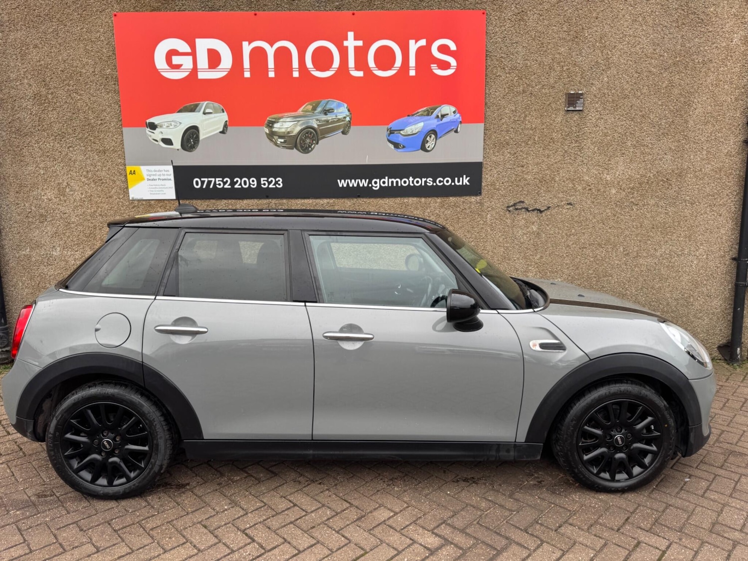 Used MINI Hatch 2016 for sale - 76936683: Photo 3