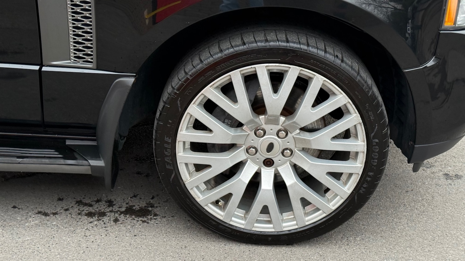 Used Land Rover Range Rover 2011 for sale - 77435910: Photo 18