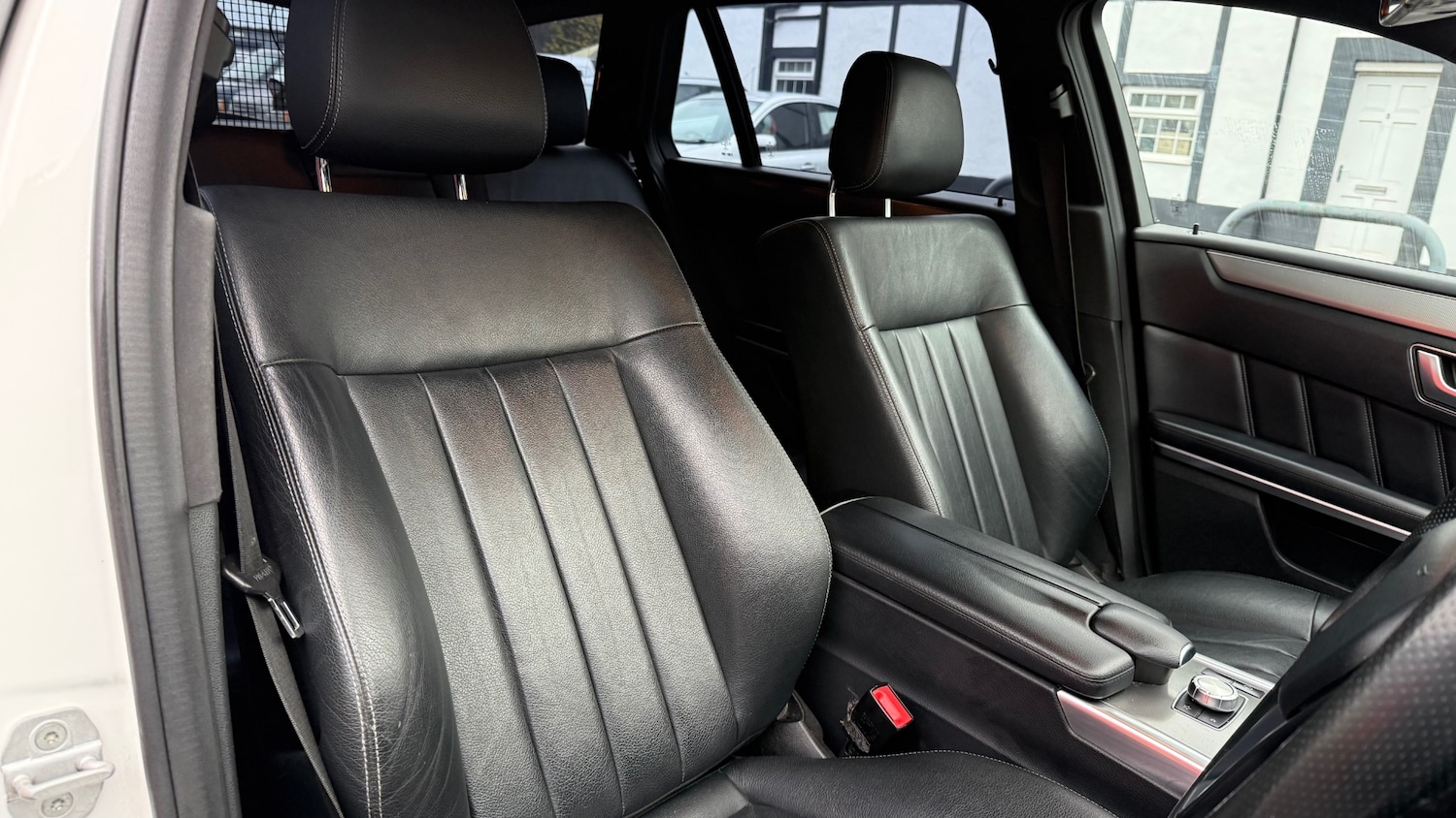 Used Mercedes-Benz E Class 2014 for sale - 77129774: Photo 14