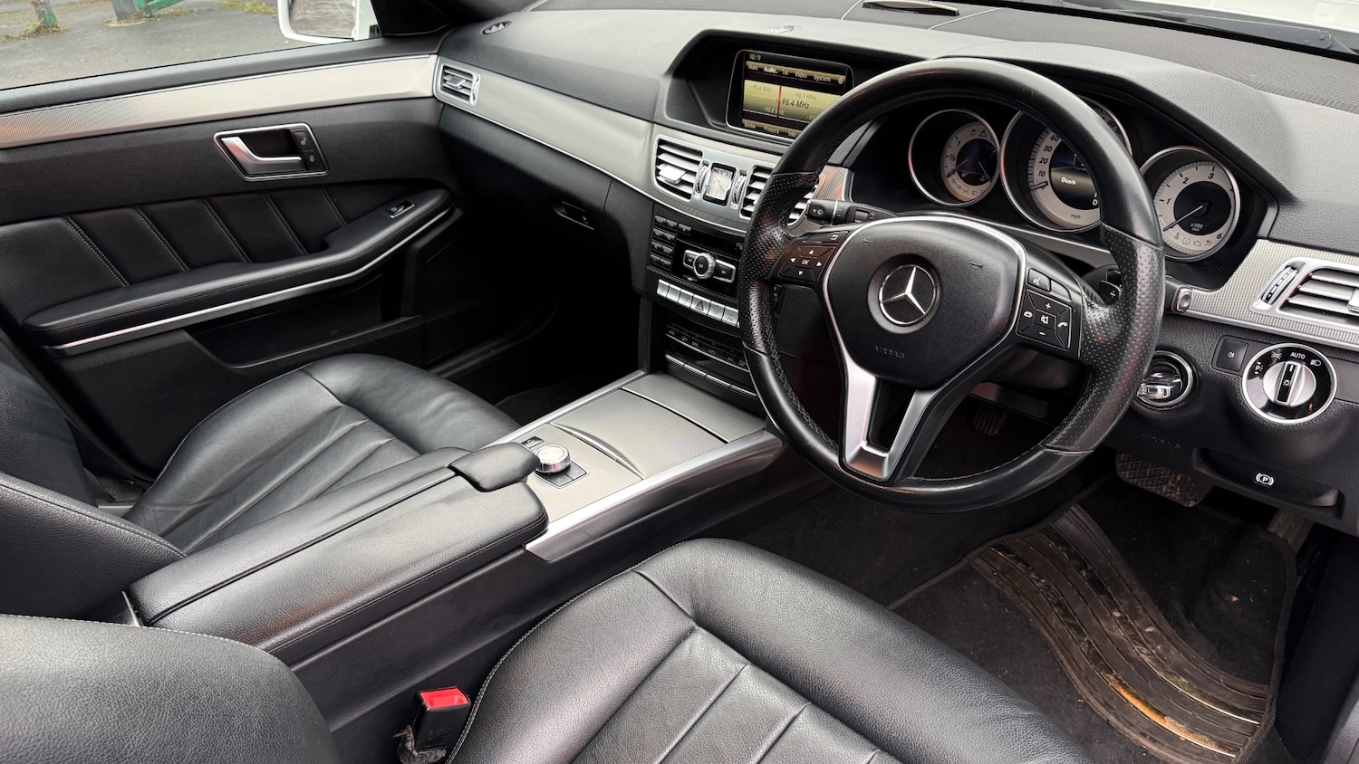 Used Mercedes-Benz E Class 2014 for sale - 77129774: Photo 16