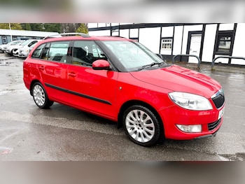 2011 (61) - 1.6 TDI CR Elegance 5dr