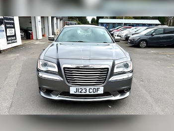 Used Chrysler 300C 2012 for sale - 75386131: Photo