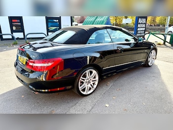 Used Mercedes-Benz E Class 2012 for sale - 76243219: Photo 4