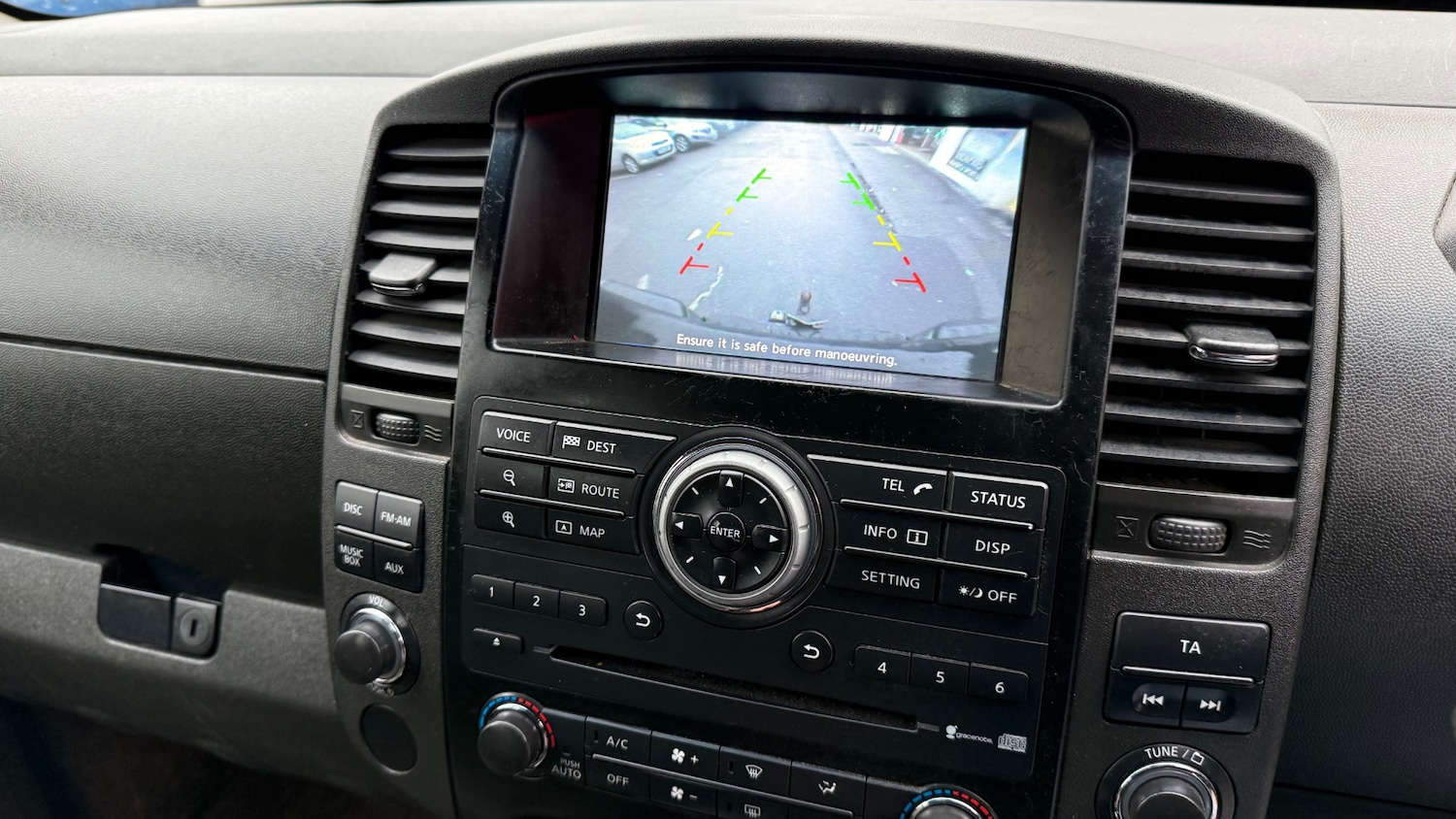 Used Nissan Navara 2014 for sale - 77129279: Photo 16