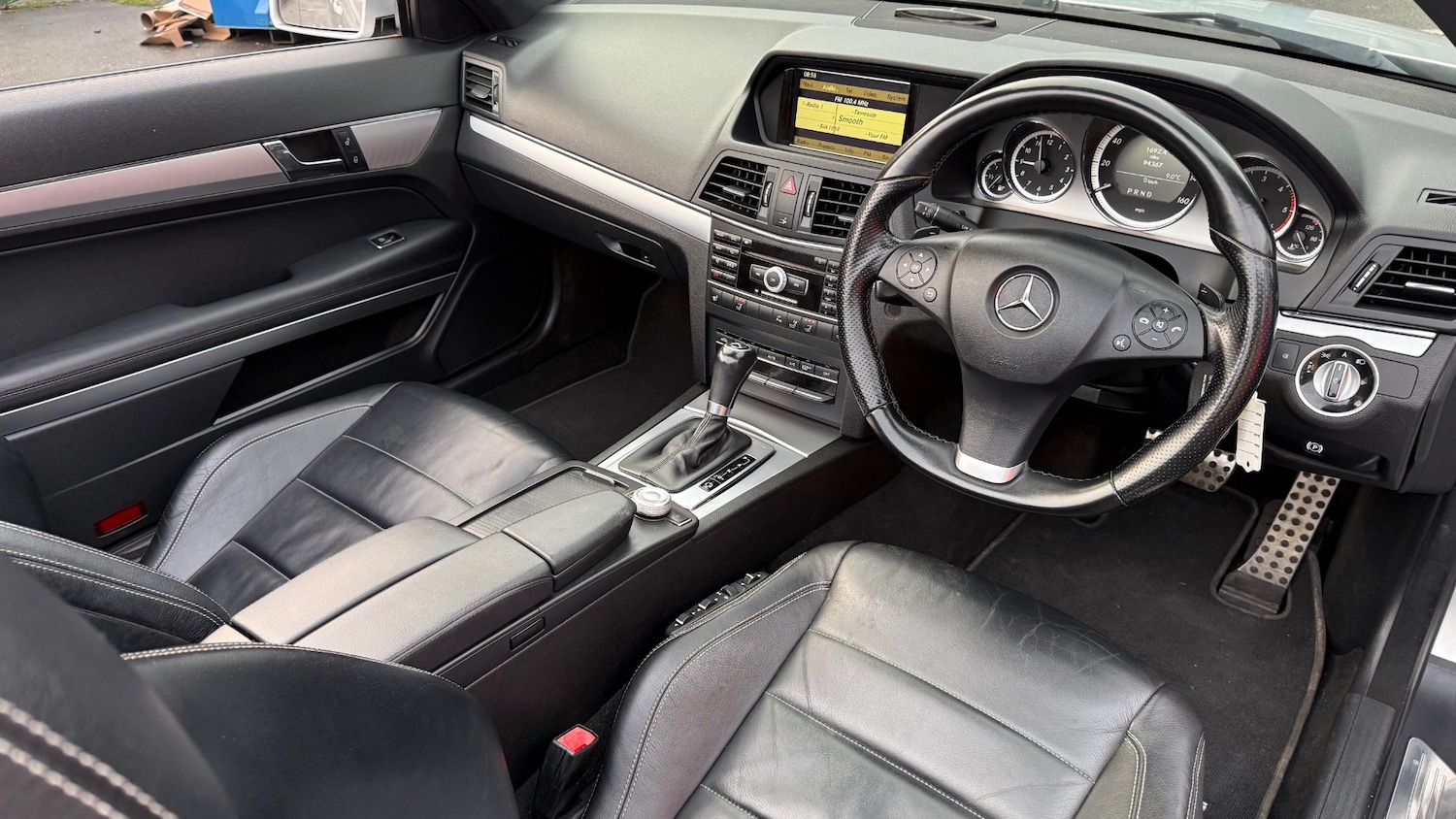 Used Mercedes-Benz E Class 2011 for sale - 76921958: Photo 10