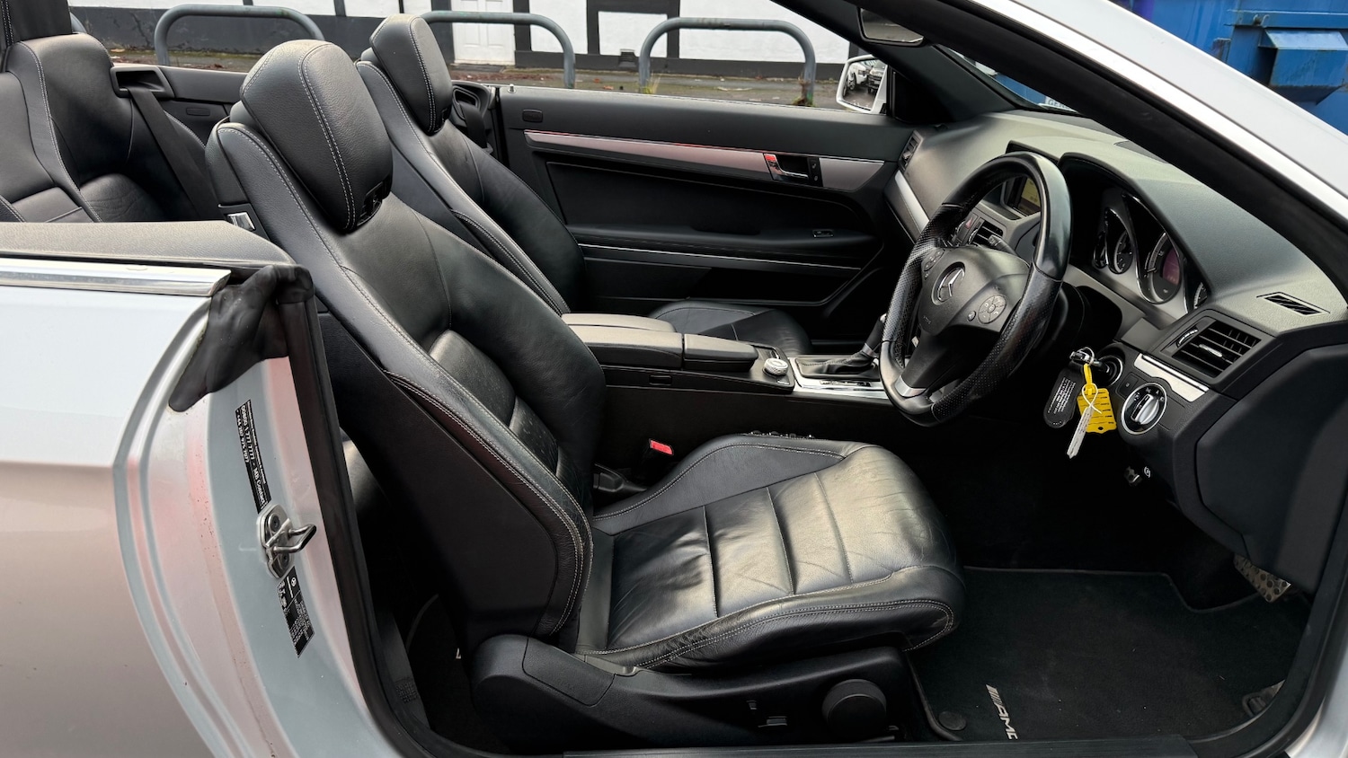 Used Mercedes-Benz E Class 2011 for sale - 76921958: Photo 9