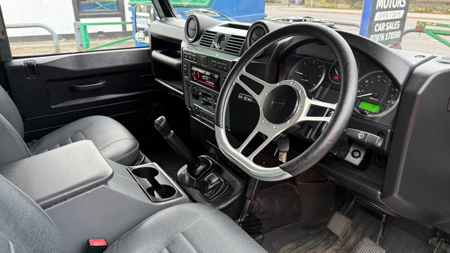 Used Land Rover Defender 2010 for sale - 77160782: Photo 13