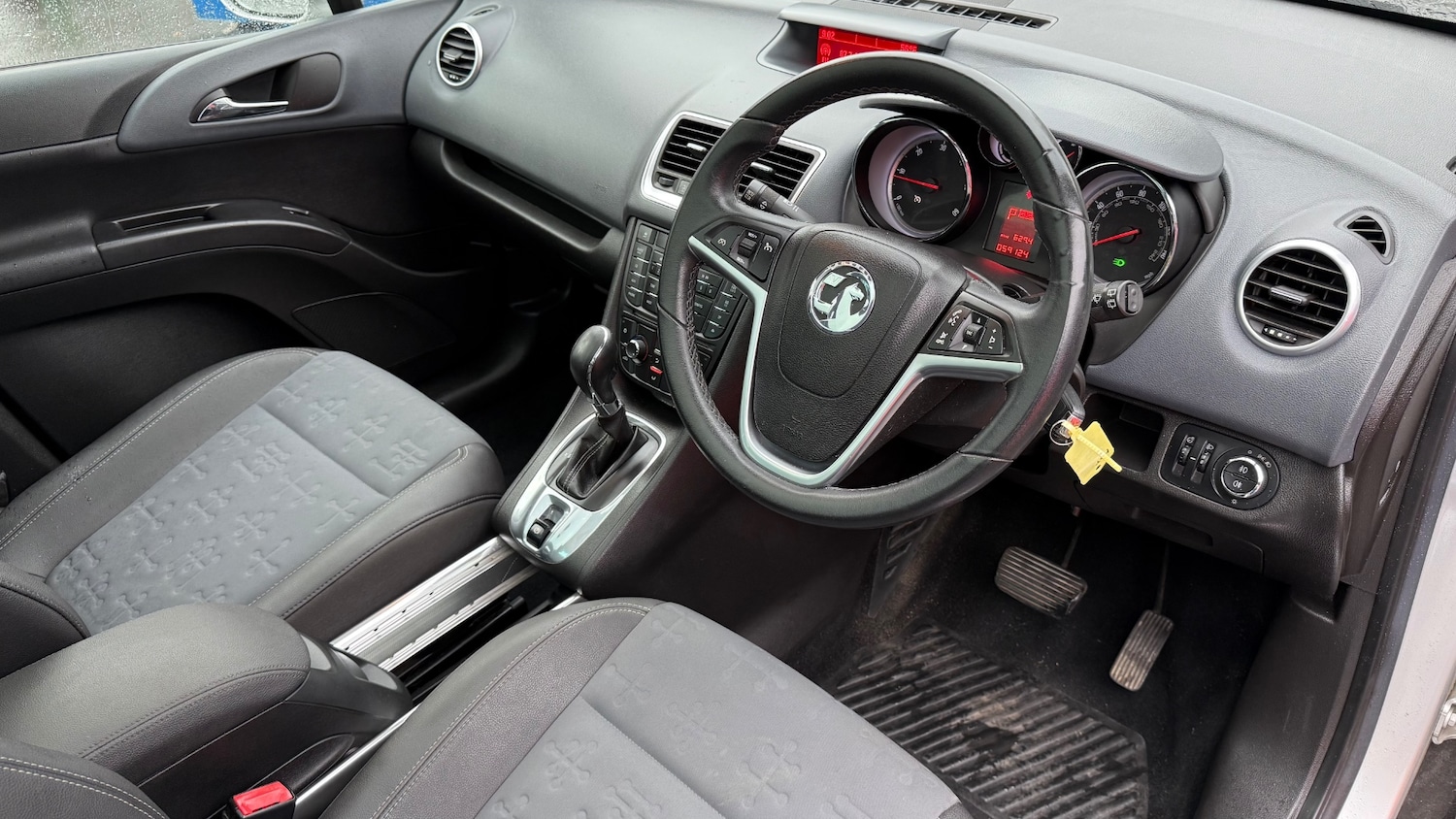 Used Vauxhall Meriva 2011 for sale - 75899136: Photo 16