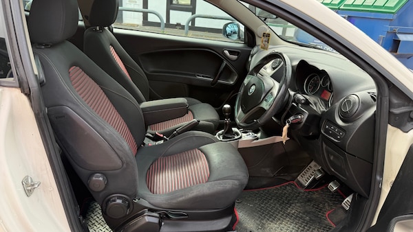 Used Alfa Romeo MiTo 2012 for sale - 75713993: Photo 14