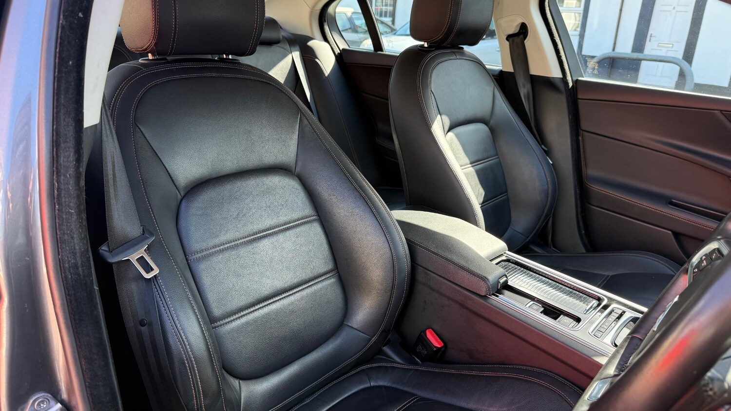 Used Jaguar XE 2017 for sale - 78105655: Photo 13