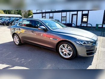 Used Jaguar XE 2017 for sale - 78105655: Photo