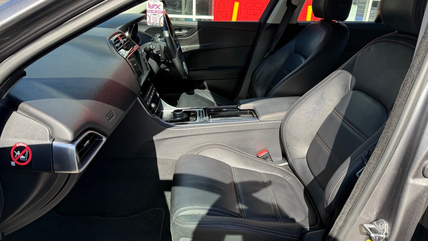 Used Jaguar XE 2017 for sale - 78105655: Photo 9