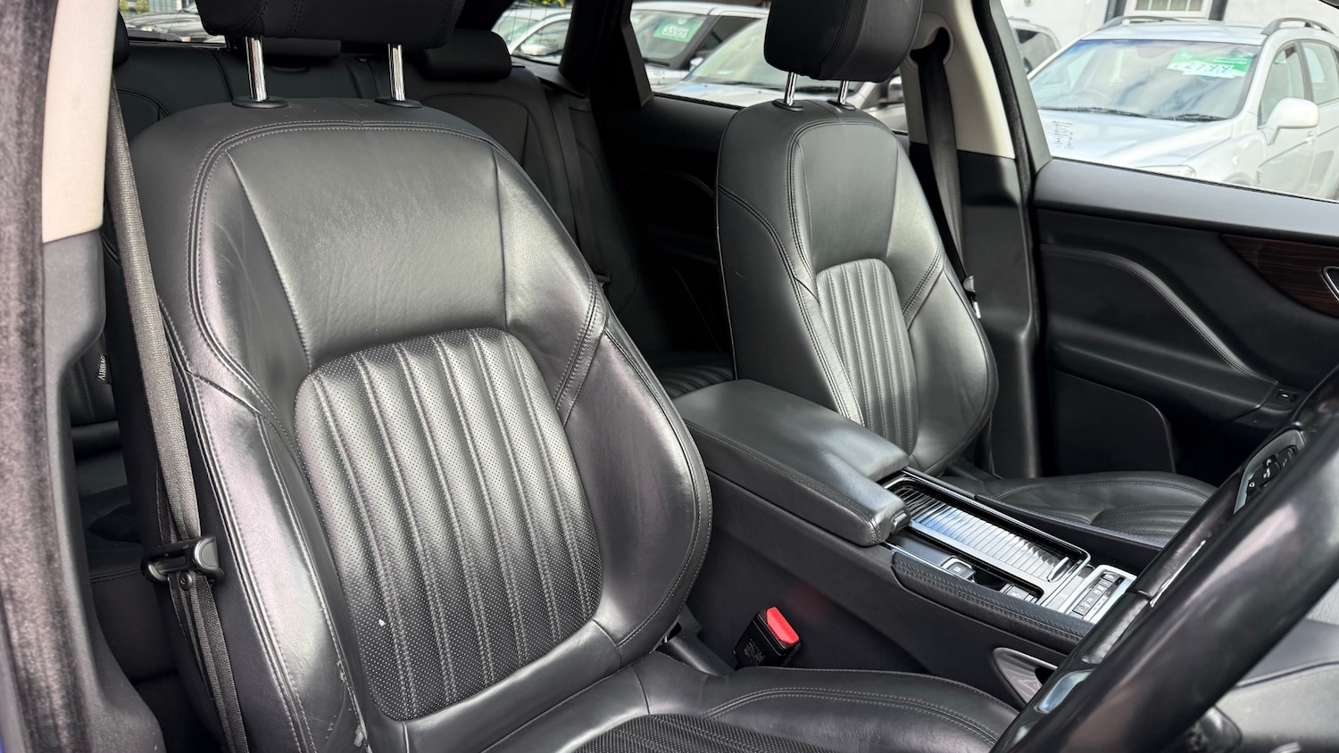 Used Jaguar F-Pace 2017 for sale - 76104243: Photo 14