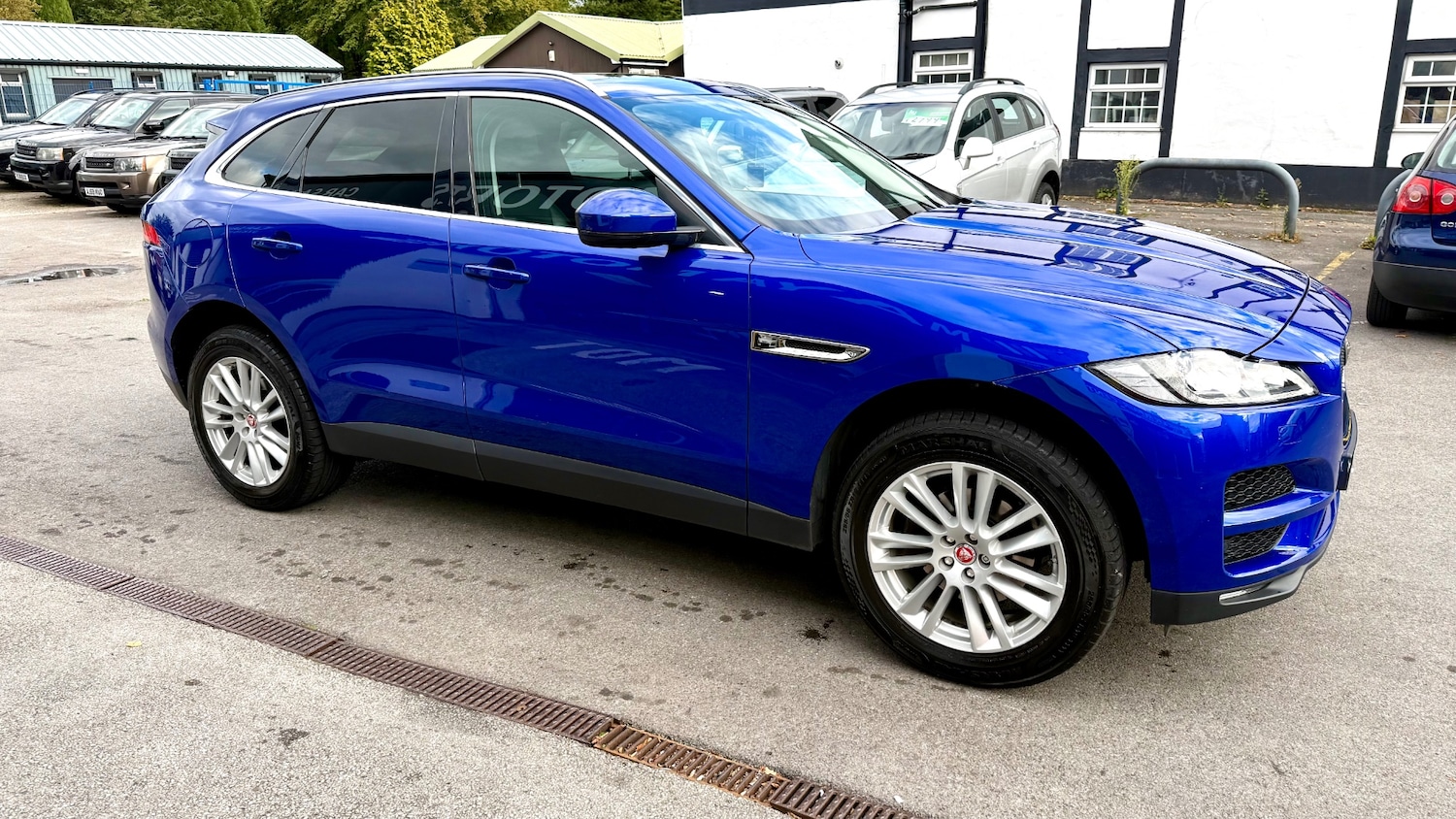 Used Jaguar F-Pace 2017 for sale - 76104243: Photo 8