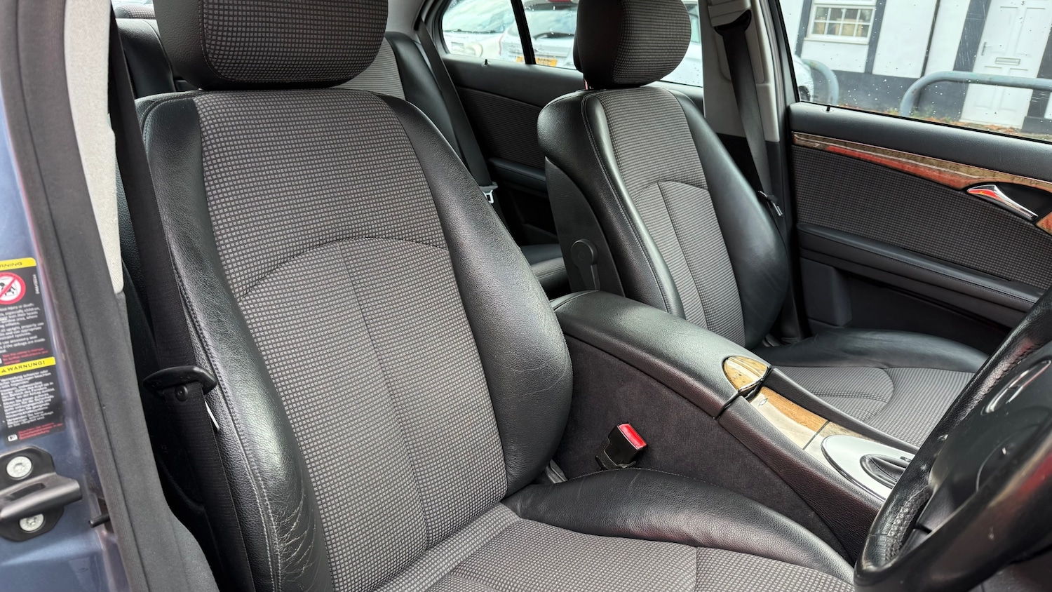 Used Mercedes-Benz E Class 2006 for sale - 76352183: Photo 12