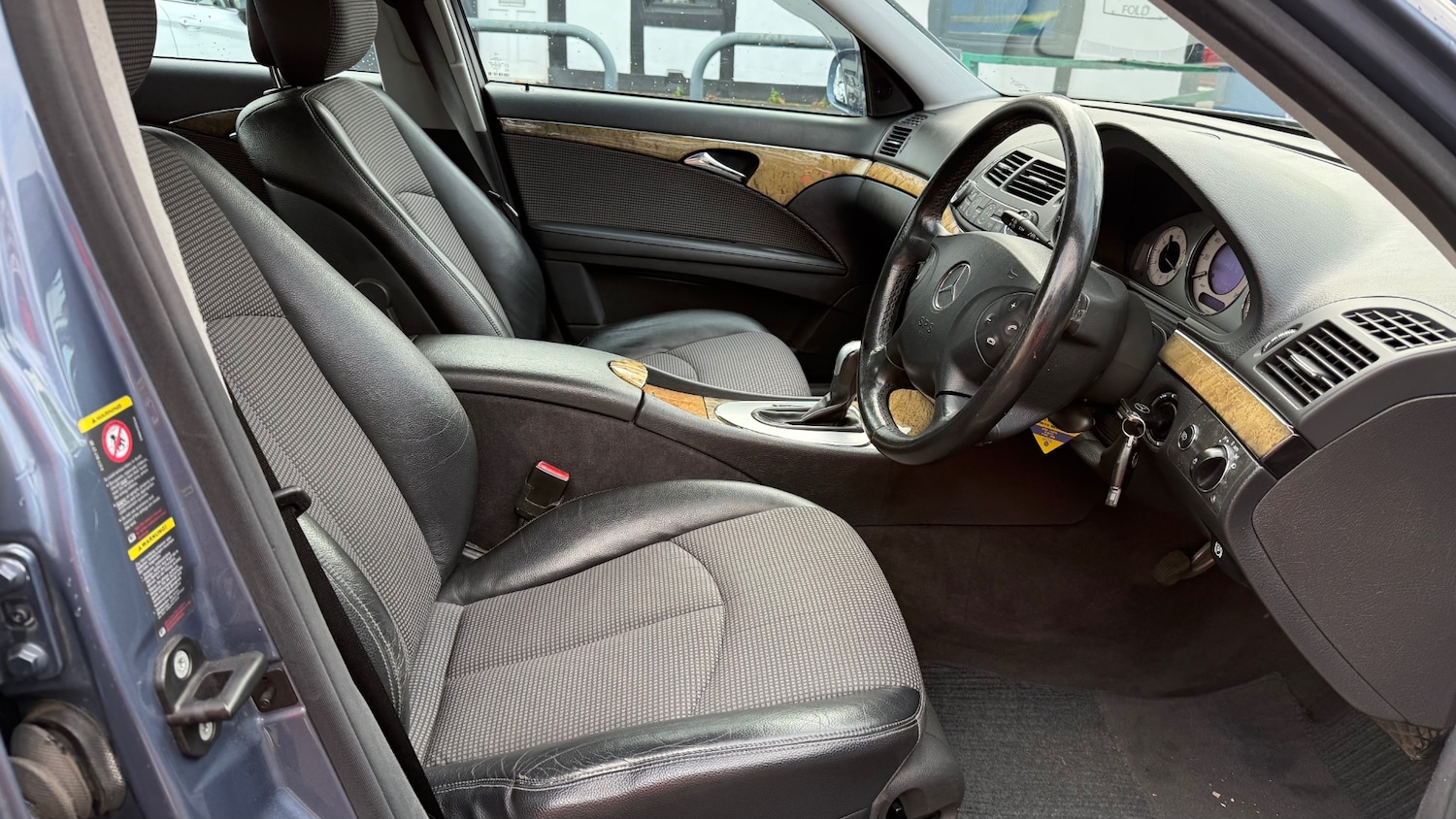 Used Mercedes-Benz E Class 2006 for sale - 76352183: Photo 13