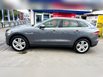 Used Jaguar F-Pace 2016 for sale - 79331824: Photo