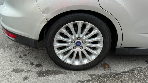 Used Ford C-Max 2013 for sale - 76142365: Photo 17