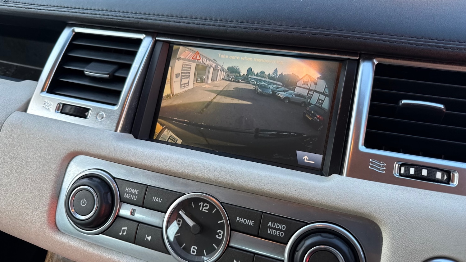 Used Land Rover Range Rover Sport 2010 for sale - 76064587: Photo 16