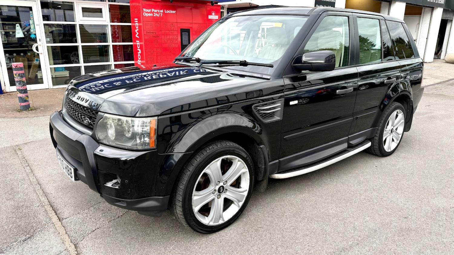 Used Land Rover Range Rover Sport 2010 for sale - 76064587: Photo 3