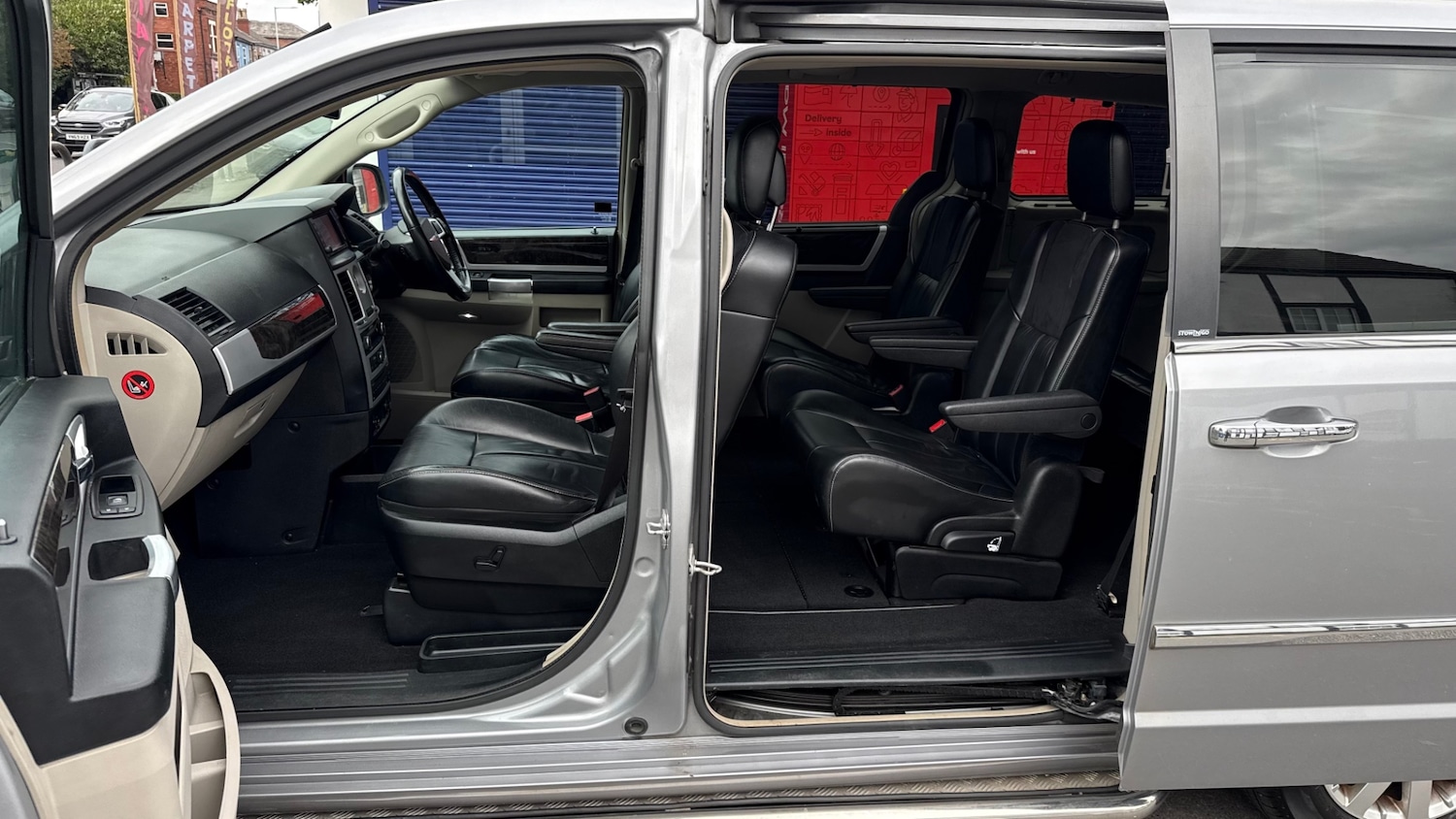 Used Chrysler Grand Voyager 2013 for sale - 76047710: Photo 11