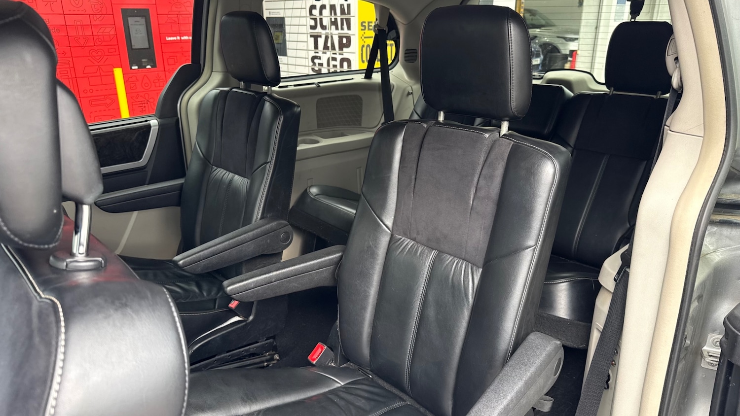 Used Chrysler Grand Voyager 2013 for sale - 76047710: Photo 12