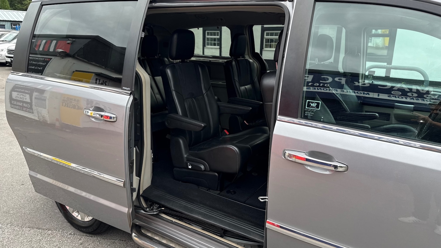 Used Chrysler Grand Voyager 2013 for sale - 76047710: Photo 13