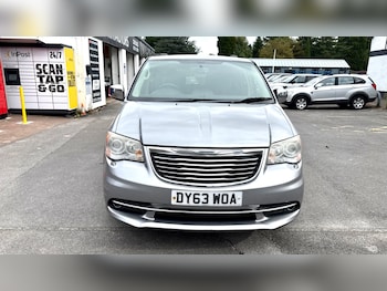 Used Chrysler Grand Voyager 2013 for sale - 76047710: Photo