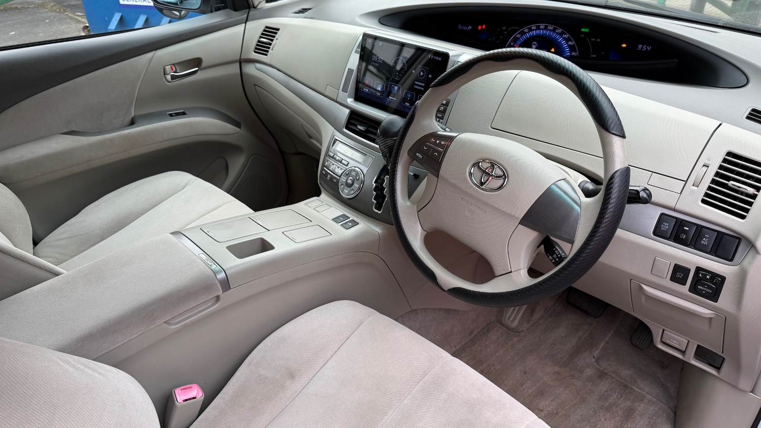 Used Toyota Estima 2022 for sale - 77403524: Photo 16