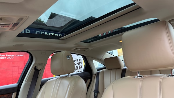 Used Jaguar XJ 2010 for sale - 76209502: Photo 11