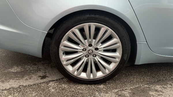 Used Jaguar XF 2011 for sale - 76187334: Photo 17