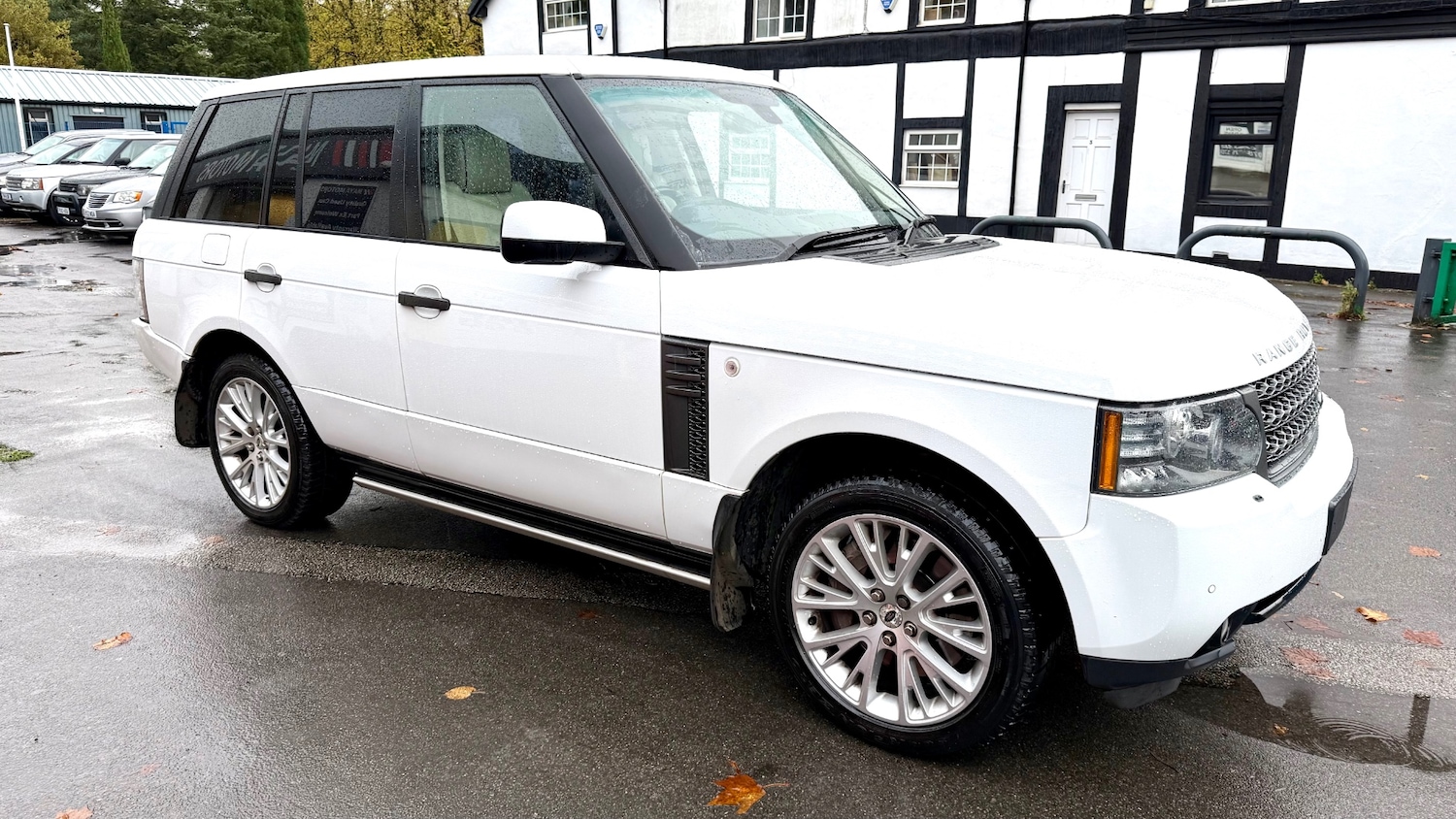 Used Land Rover Range Rover 2011 for sale - 76329647: Photo 1