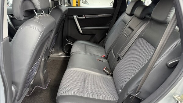 Used Chevrolet Captiva 2010 for sale - 75690020: Photo 11