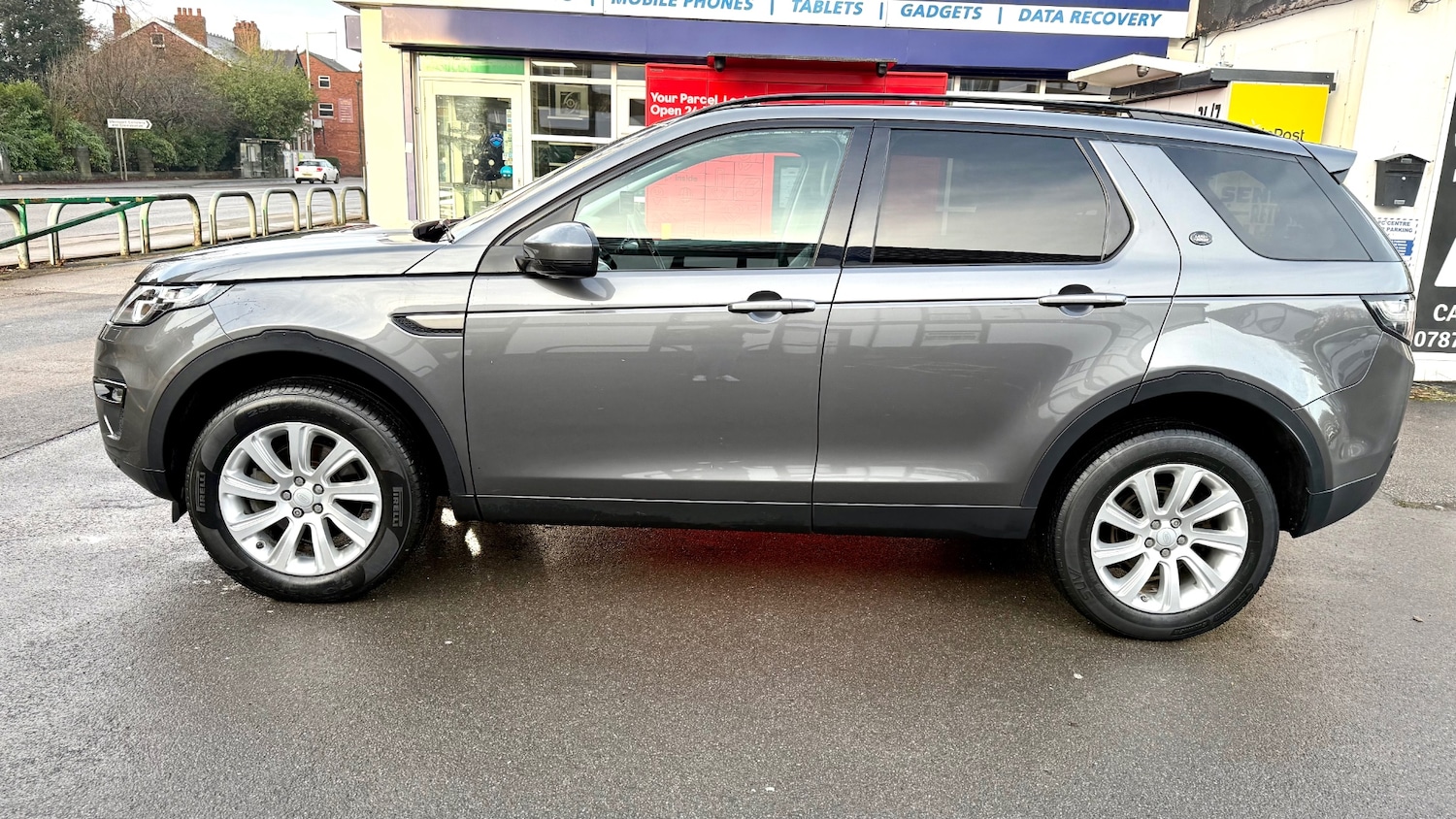 Used Land Rover Discovery Sport 2016 for sale - 76921557: Photo 4