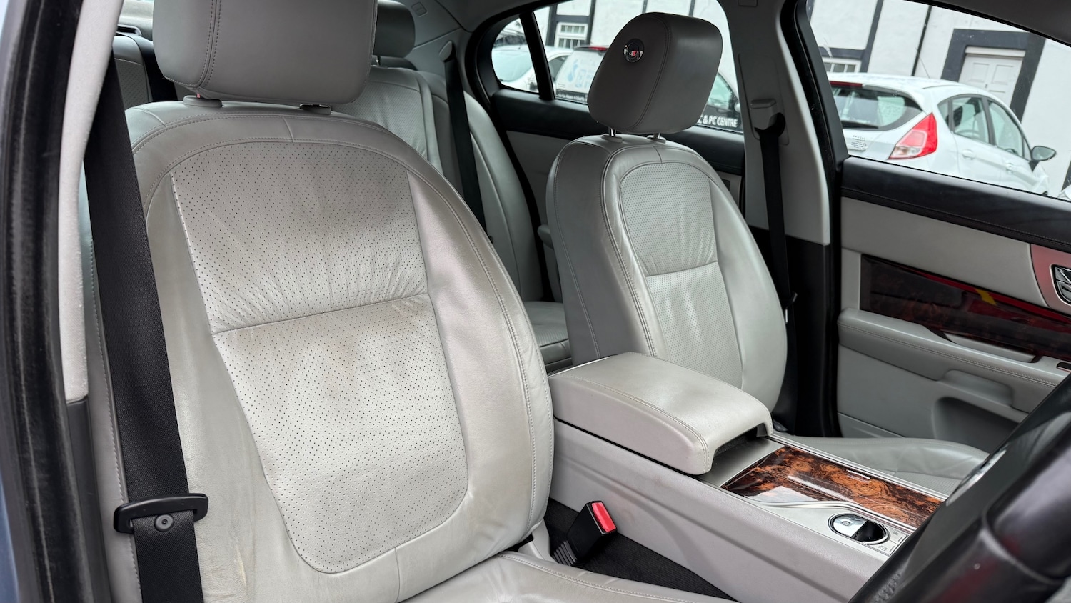 Used Jaguar XF 2009 for sale - 77247871: Photo 14