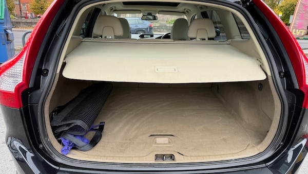 Used Volvo XC60 2010 for sale - 76079944: Photo 16