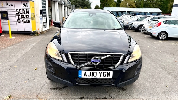 Used Volvo XC60 2010 for sale - 76079944: Photo 2