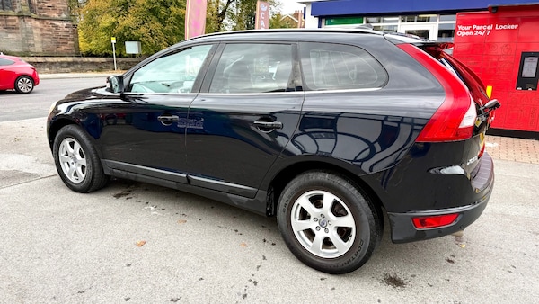 Used Volvo XC60 2010 for sale - 76079944: Photo 5