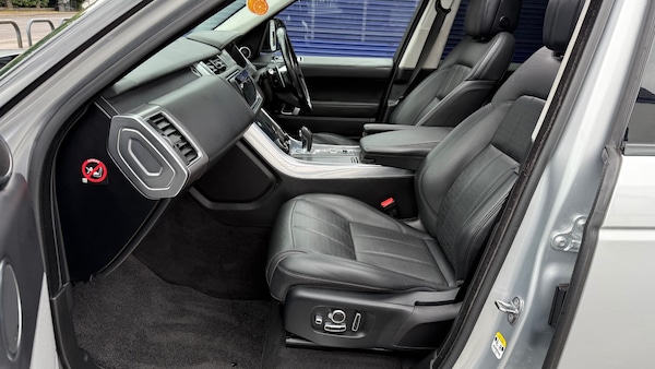 Used Land Rover Range Rover Sport 2018 for sale - 75384618: Photo 9