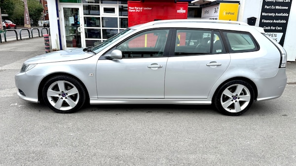 Used Saab 9-3 2011 for sale - 75386204: Photo 4